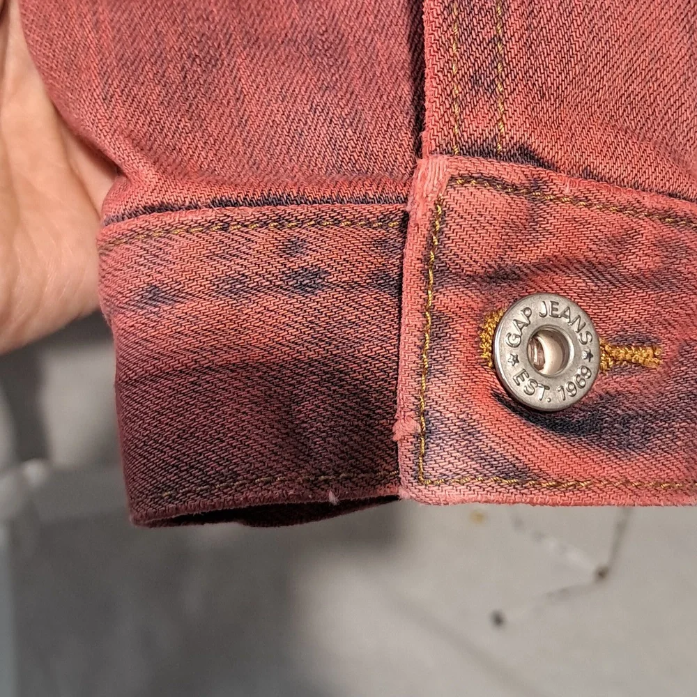 GAP Womans Jean Jacket.‎ Size Small. Pink with Blue.